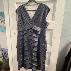 Elegant Gray Sleeveless Dress